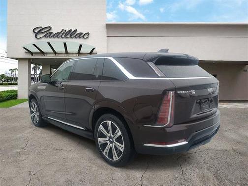 2025 Cadillac Escalade IQ Luxury 1