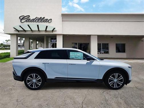 2025 Cadillac LYRIQ Luxury