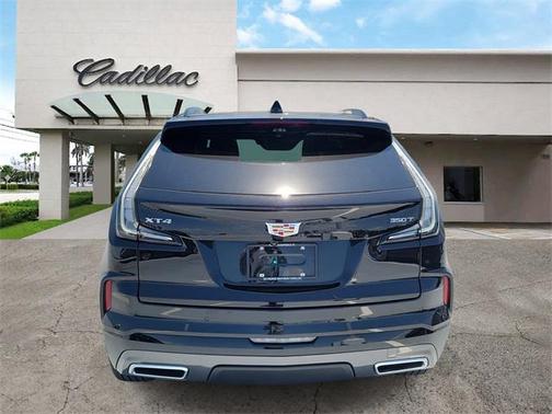 2025 Cadillac XT4 Sport