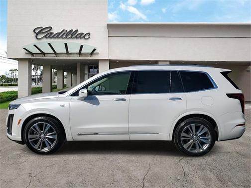 2025 Cadillac XT6 Premium Luxury FWD