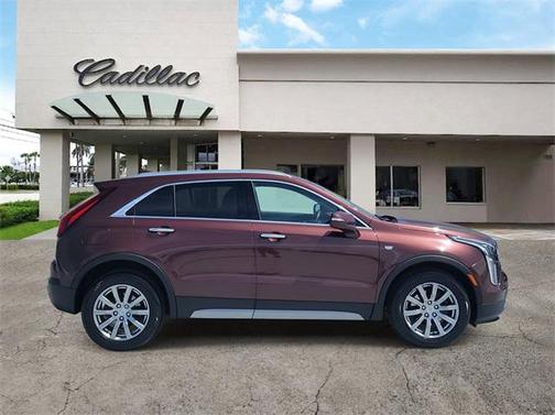 2022 Cadillac XT4 Premium Luxury