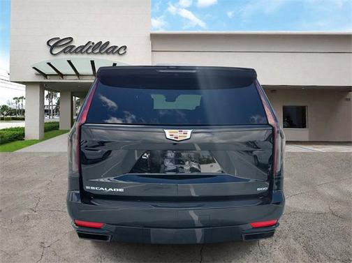 2022 Cadillac Escalade Sport Platinum