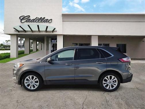 2020 Ford Edge Titanium