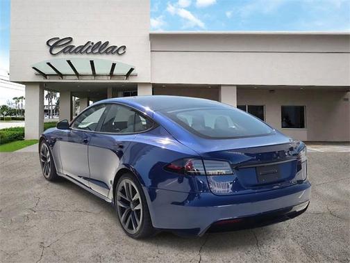 2022 Tesla Model S Base