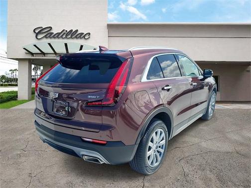 2023 Cadillac XT4 Premium Luxury