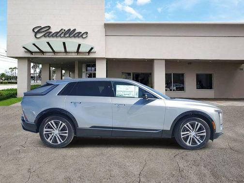 Argent Silver Metallic 2026 Cadillac LYRIQ Luxury