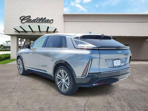 Argent Silver Metallic 2026 Cadillac LYRIQ Luxury