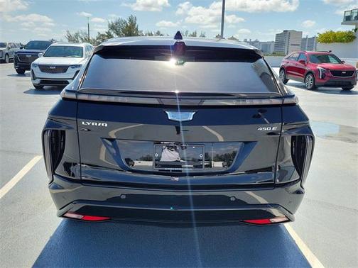 2025 Cadillac LYRIQ Sport