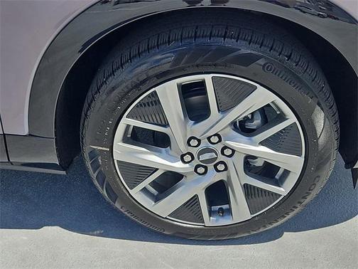2025 Cadillac OPTIQ Luxury 1 AWD