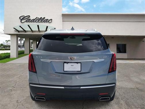 2023 Cadillac XT5 Luxury