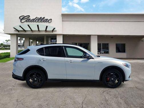 Moonlight Gray Metallic 2025 Alfa Romeo Stelvio Sprint AWD