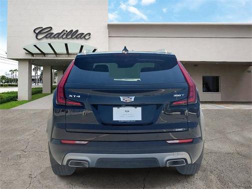 2021 Cadillac XT4 Premium Luxury