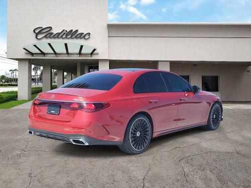 MANUFAKTUR Patagonia Red 2025 Mercedes-Benz E-Class E 350