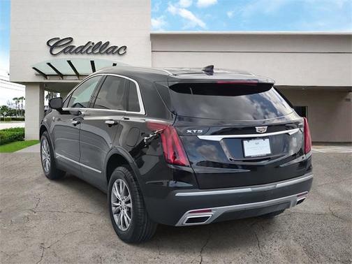 2022 Cadillac XT5 Premium Luxury