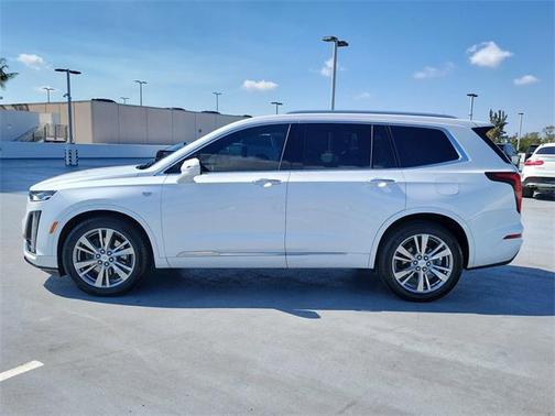 2024 Cadillac XT6 Premium Luxury FWD