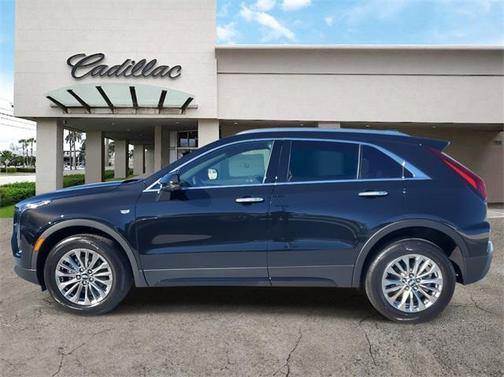 2025 Cadillac XT4 Premium Luxury