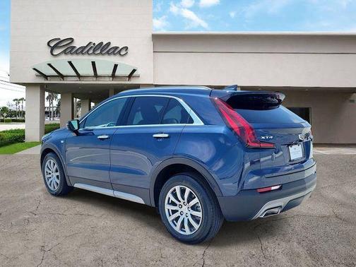 Twilight Blue Metallic 2022 Cadillac XT4 Premium Luxury