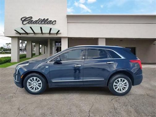 2017 Cadillac XT5 Base