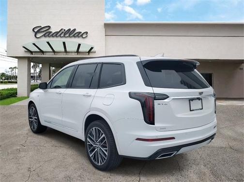 2025 Cadillac XT6 Sport AWD