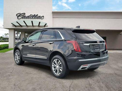 Stellar Black Metallic 2023 Cadillac XT5 Premium Luxury
