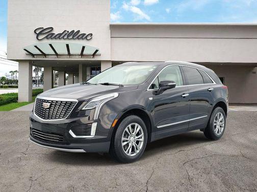 Stellar Black Metallic 2023 Cadillac XT5 Premium Luxury