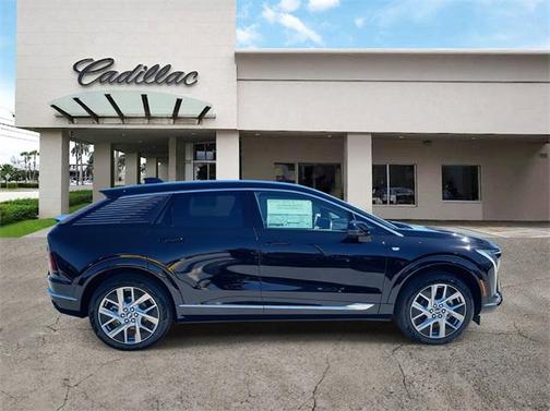 2026 Cadillac OPTIQ Luxury