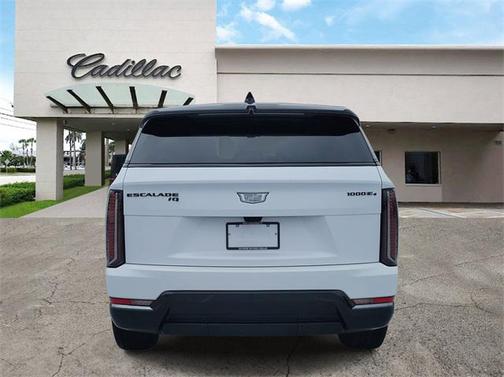 2025 Cadillac Escalade IQ Sport 1