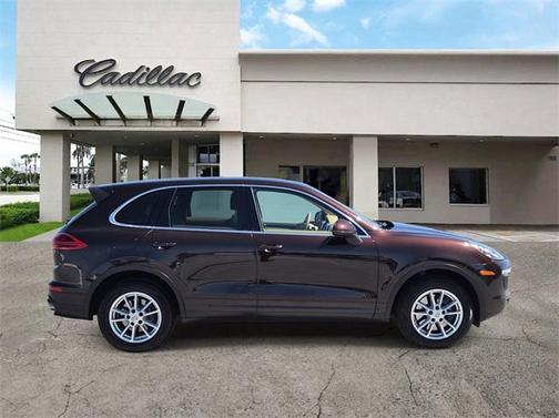 2016 Porsche Cayenne Cayenne