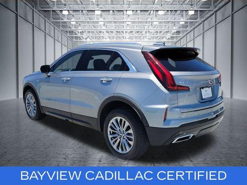 Argent Silver Metallic 2025 Cadillac XT4 Premium Luxury