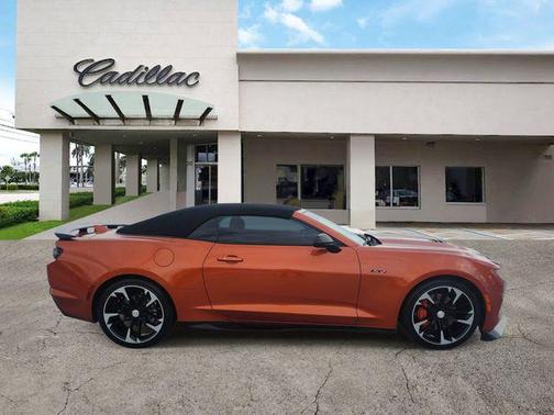 Vivid Orange Metallic 2023 Chevrolet Camaro RWD Convertible LT1
