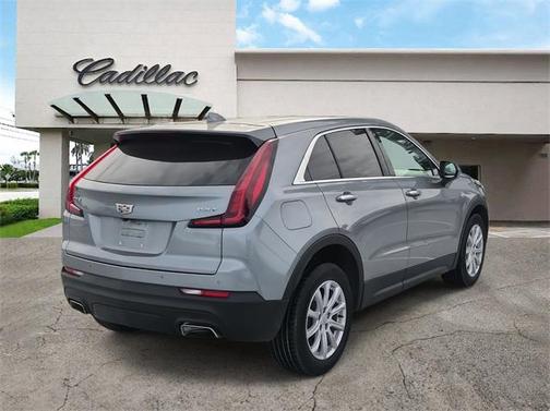 2023 Cadillac XT4 Luxury