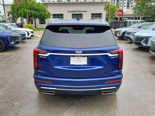 2025 Cadillac XT6 Luxury FWD