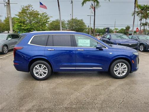 2025 Cadillac XT6 Luxury FWD