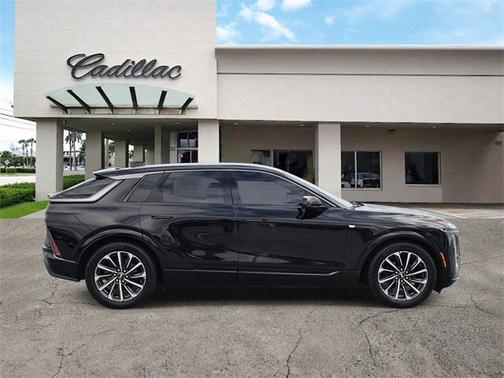 2024 Cadillac LYRIQ Sport