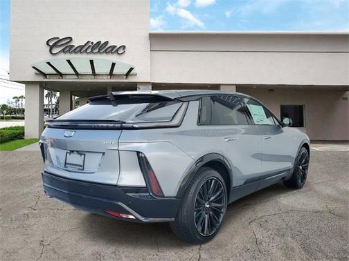 2025 Cadillac LYRIQ Sport