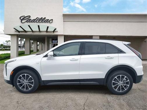 2025 Cadillac XT4 Sport