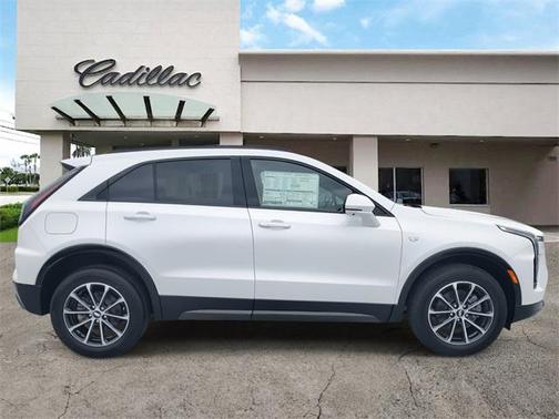 2025 Cadillac XT4 Sport
