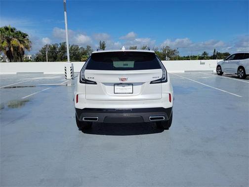 2025 Cadillac XT4 Sport