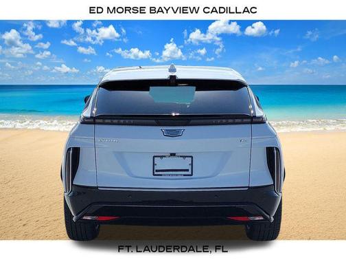 Vibrant White Tricoat 2027 Cadillac LYRIQ Luxury
