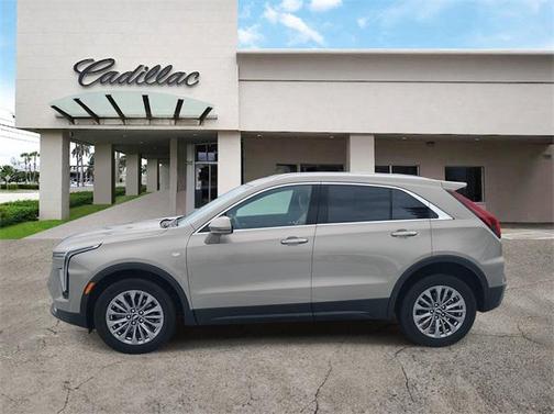 2025 Cadillac XT4 Premium Luxury
