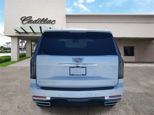2025 Cadillac Escalade Luxury
