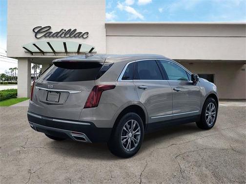 2022 Cadillac XT5 Premium Luxury