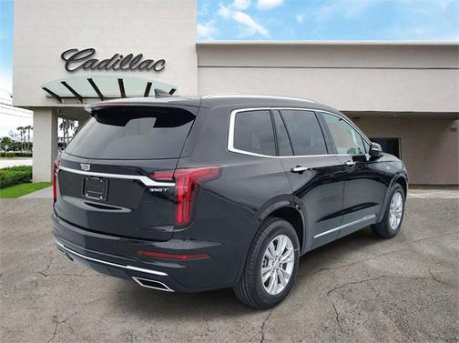 2025 Cadillac XT6 Luxury FWD