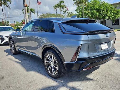 2025 Cadillac LYRIQ Luxury w/1SD