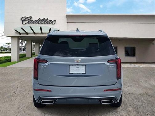 2025 Cadillac XT6 Premium Luxury FWD