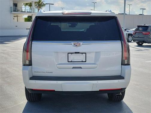 2020 Cadillac Escalade Luxury