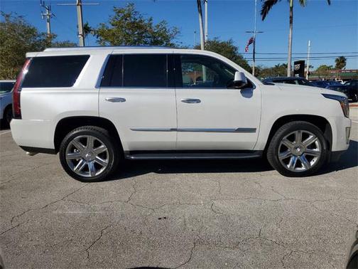 2020 Cadillac Escalade Luxury