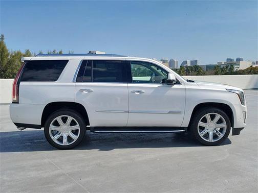 2020 Cadillac Escalade Luxury