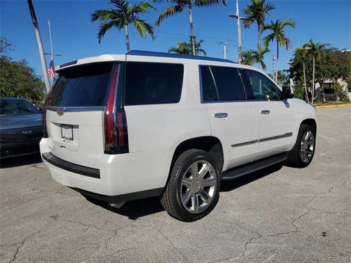 2020 Cadillac Escalade Luxury