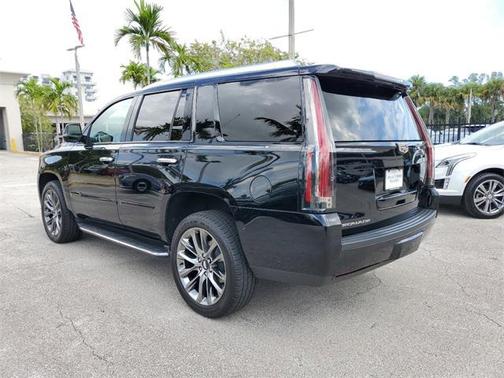 2020 Cadillac Escalade Luxury